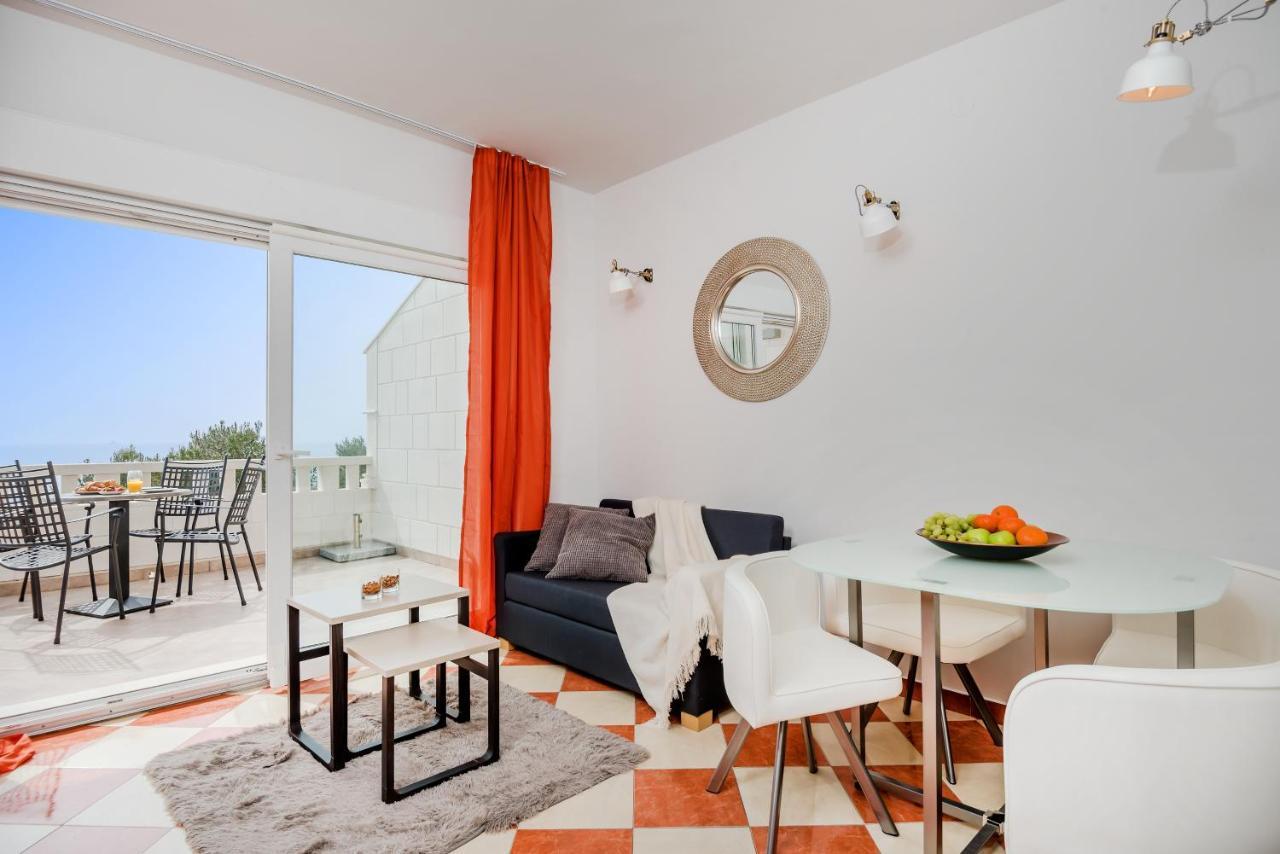 Apartments And Rooms With Parking Space Rogoznica - 10339 ภายนอก รูปภาพ