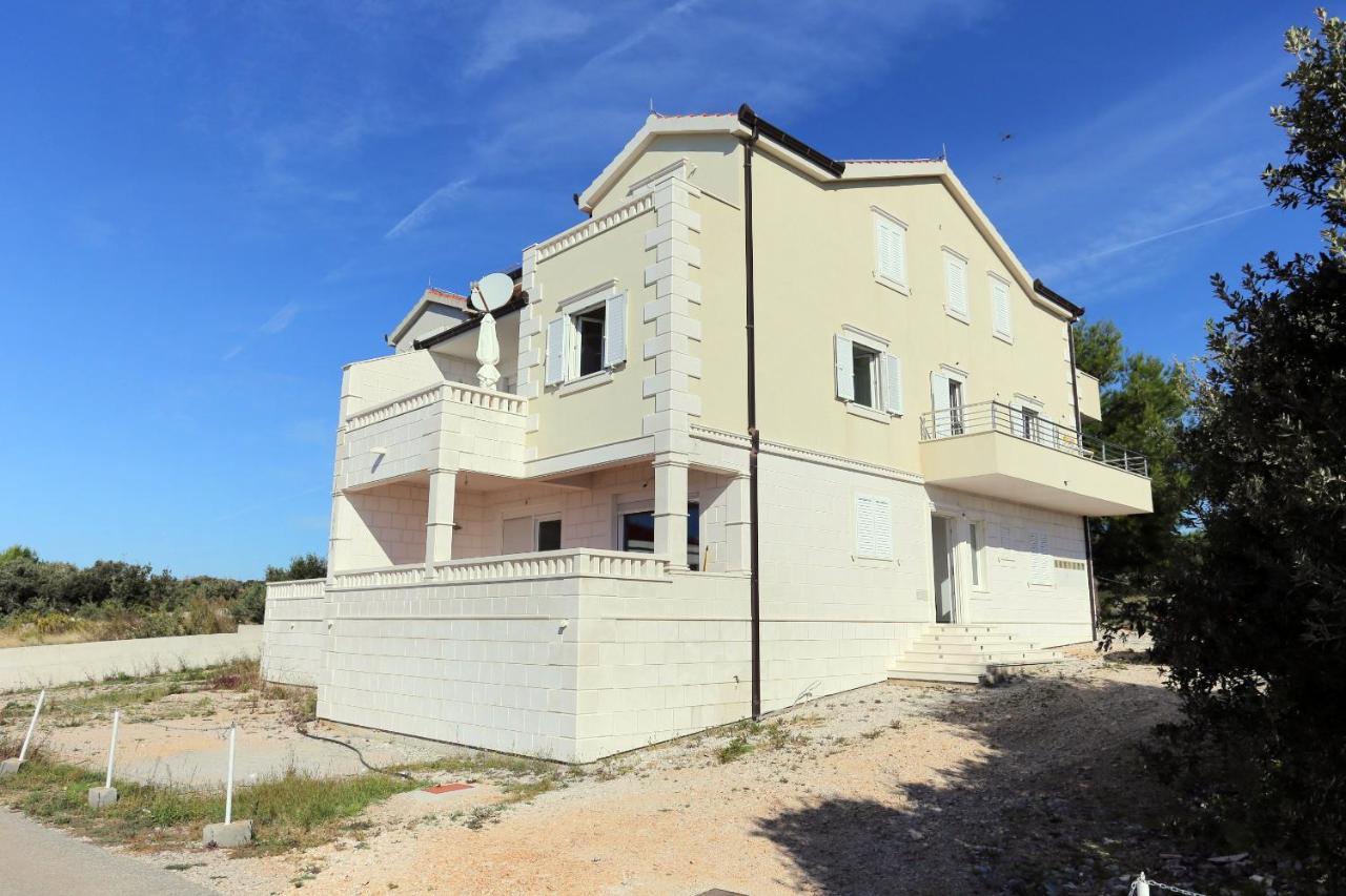 Apartments And Rooms With Parking Space Rogoznica - 10339 ภายนอก รูปภาพ