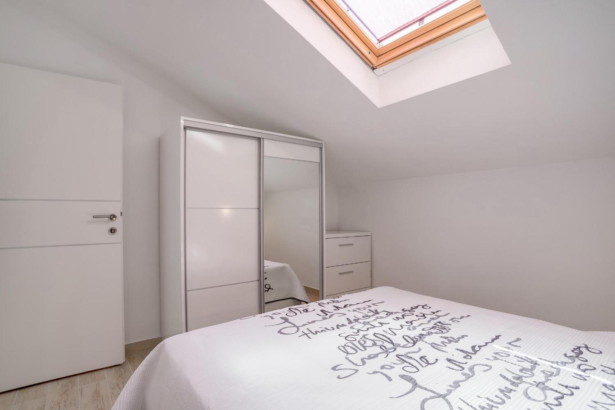 Apartments And Rooms With Parking Space Rogoznica - 10339 ห้อง รูปภาพ