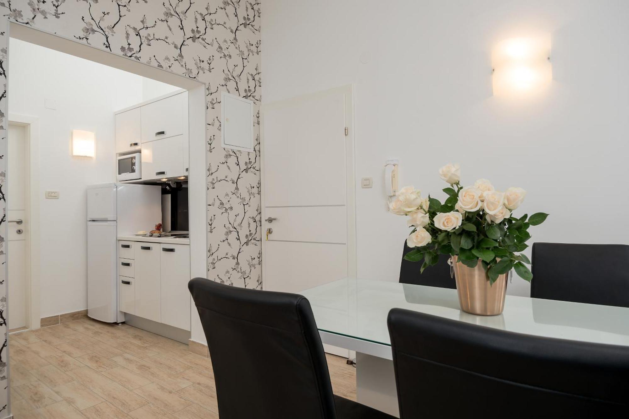 Apartments And Rooms With Parking Space Rogoznica - 10339 ห้อง รูปภาพ