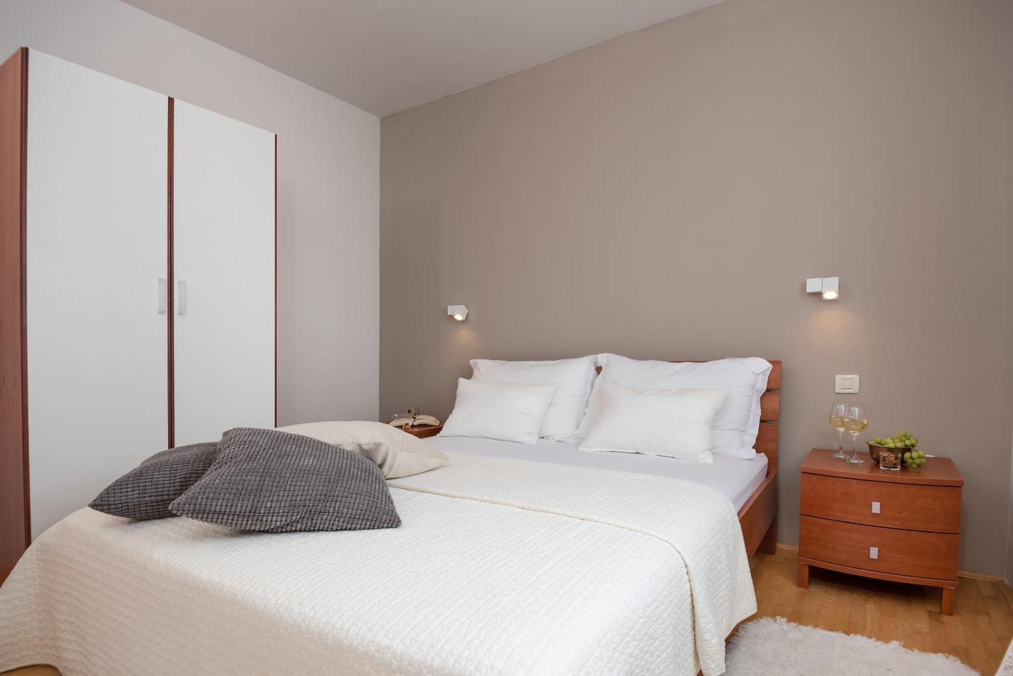 Apartments And Rooms With Parking Space Rogoznica - 10339 ห้อง รูปภาพ